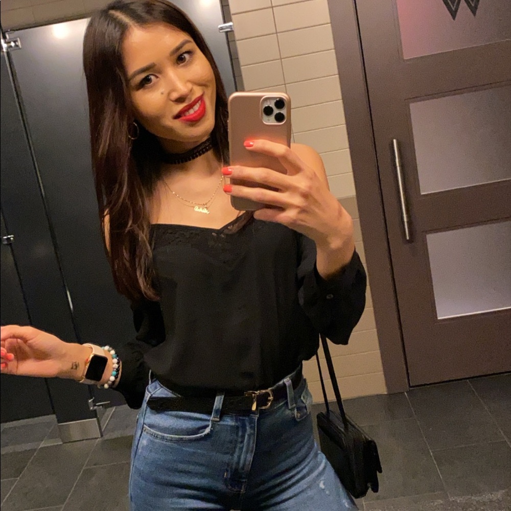 Meet your Posher, Aya